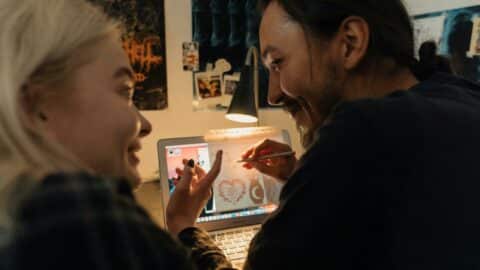 Two graphic and digital designers discuss their salary and pay while working